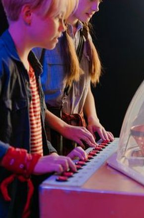 liên hệ Five88